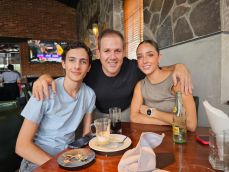 A   Mauricio Battaglia Fernández, Mauricio Battaglia y María Fernández