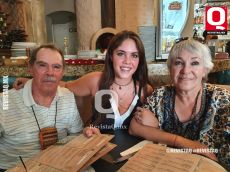 Familia de 10, parientes de Mario Moreno