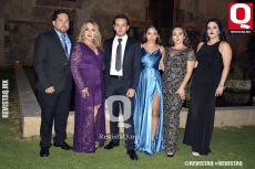 Juan Carlos Meza, Mirna del Fierro, Juan Carlos Meza, Carelli Meza, Gisell Meza y Diana Aboytes