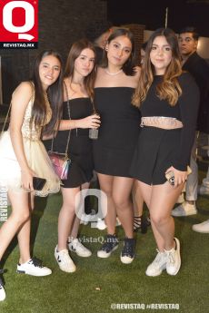 Alexa Vargas, Paloma Espinoza, Camila López y Dafne López BFF