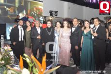 Christian Vázquez Martínez y Miriam Vargas con la familia Martínez Arellano