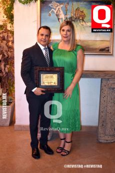 Lic. Jesús Ascencio Aboytes y Sra.