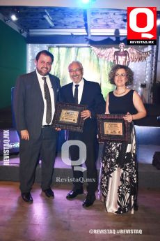 Lic. Victor Sánchez, Lic. Francisco Javier Arrona y Lic.  Ivonne Arrona Gómez