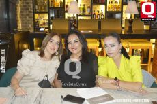 Gusy Novoa, Lorena  Blanco y Karla Pesquera