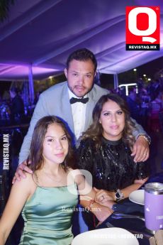 Renata Aceves, Ricardo Aceves y Fabiola Aceves