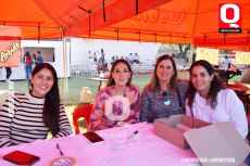 Cassandra Cisneros, Ceci Pelaez, Glenda Bonilla y Gaby Obregón