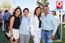 Paola Hernández, Emiliano Hernández, Blanca Sánchez y Oswaldo Hernández