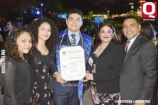 Samantha Araujo, Michelle Araujo, Manuel Araujo, Carolina Pantoja y Francisco Araujo