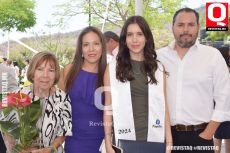 Nena Monrroy, Karla Monrroy, Renata Gómez y Roberto Gómez