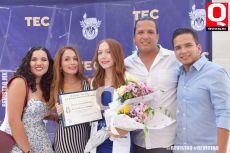 Regina Rosas,Erika León, Fernanda Aguirre,  Nelson Aguirre y Neleer Aguirre