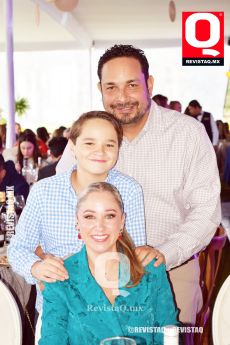 Juan Andrés Plascencia,  Andrés Plascencia y Karina Navarro