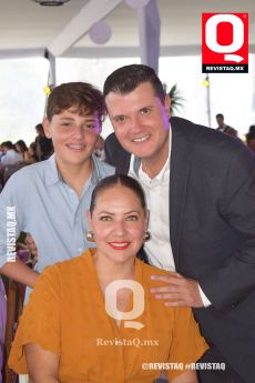 Santiago Alonso,  Edna Sepulveda y Luis Alonso