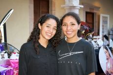 Monse Collazo y Evelyn Collazo