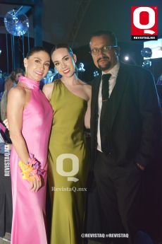 Lili Rosales Anaya, Sofía Aparicio y Enrique Aparicio