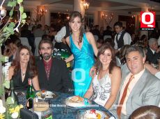 Daniela Aranda de Abugaber,Juan Abugaber,Daniela  Aguirre,Gaby y Paco Aguirre recien desempacados de Alemania