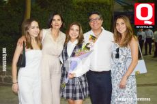 Melissa  Ferretis Vela, Tere Vela, María  Ferretis Vela, Gustavo  Ferretis y Sofía Ferretis vela