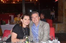 Lupita Sánchez  de Toriello y  Manolo Toriello
