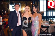 A    Ricardo Vizcaino, Renata Padilla y Ximena Padilla