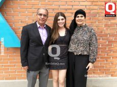 Carlos Fuentes, Victoria Fuentes y Raquel Lozano.