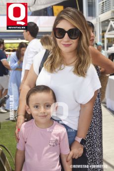 Mayra Lara y Enrique