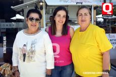 Rocio Paque, Martha Razo y Martha Paque