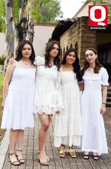 Melissa Macías, María Paula Maldonado, Sofía Carrillo y Nur Torres