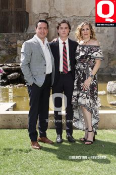 Chilo Mares y familia
