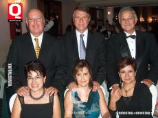 Cuca Cornejo, Tere Torres y Gina Cornejo, Alfonzo Montemayor,Mario Bretchender y Ciro Guerrero