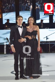 Alonso Recinos y Dayan López
