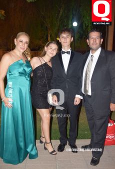 Silvia Aedo de Palma, Iker Palma, Romina Palma y Javier Palma