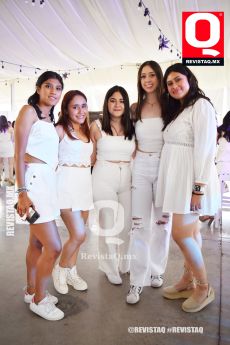 Valeria Murillo, Nelly Espinosa Padierna, Mariana Martínez Ortega, Natalia Chávez y Daniela Islas