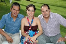 Cristian Pons, Beatriz Hernandez y Luis Quesada