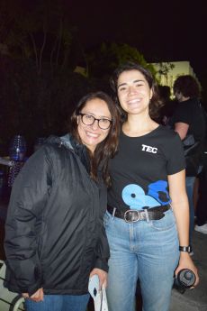 Isvett Ostos y Daniela Ortiz