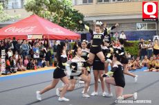El patio principal fue el escenario elegido para que los grupos de estudiantes presentaran sus coreografías y actuaciones especiales