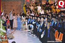 Emoción y felicidad entre los graduados del Miraflores