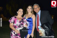 Laura Alcalá, Katie de los Cobos y Luis de los Cobos.