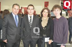 A   Gilberto Hernández, Marcelo Hernández, Noemí Mena y Santiago Hernández