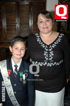 Carlos Moreno Castillo y Giselle Castillo