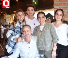 Patricio Macouzet y Malena Vázquez en familia
