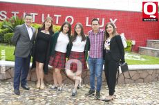 Felipe Maldonado, Tere Loaiza, Paola Mejía, Natalia Roa, Eduardo Roa y Denisse Trujillo