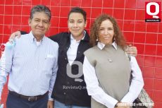 José Luis Alvarado, Santiago Alvarado y Lourdes Lozano