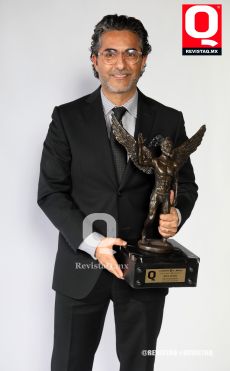 Actor y conductor Raúl Araiza