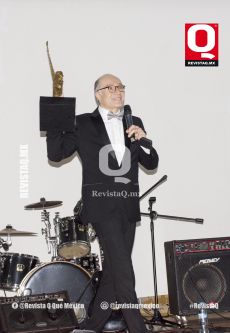 Odiseo Bichir durante la entrega de los premios de la Revista Q en el auditorio del Museo Soumaya