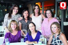 A Isabel Muñoz, Lorena Cano, Malena Durán, Marisela Caballero, Emma Rangel de Alba, Amparo Durán y Marcela Castro