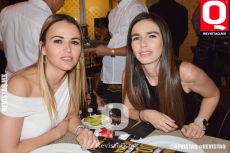 Martha Muñoz con Michelle Muñoz