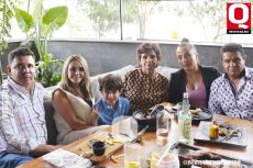 Luis Enrique Félix, Angélica Segura, Maximiliano Félix, Rosa María Zertuche, Lizeth Constantino y Rodolfo Segura