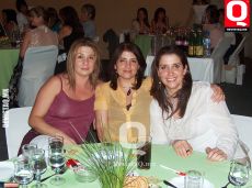 A  Lucía Alcalde, Cecy Aranda y Alejandra Aranda
