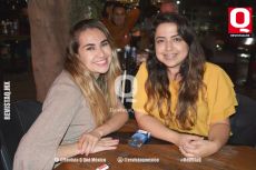 Ana Lucía Escudero y Karina Torres