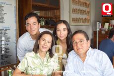 Juan Andres Castro, Silvia Moreno de Castro,  Fernanda Castro y Juan Castro