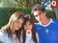 Thalia Aguirre,Ximena Navarrete y Felipe Herrera